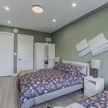 Modern City Living -Newly Built Торонто Экстерьер фото