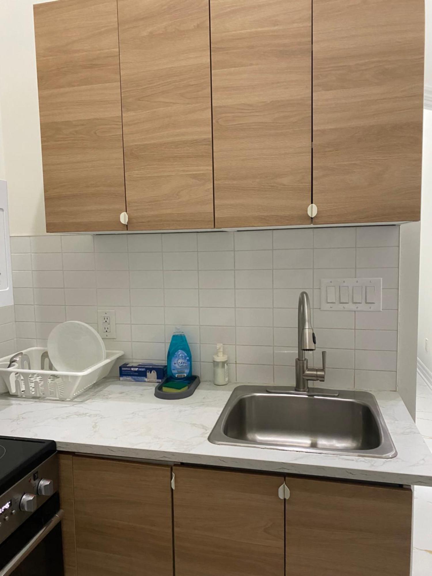 Modern City Living -Newly Built Торонто Экстерьер фото